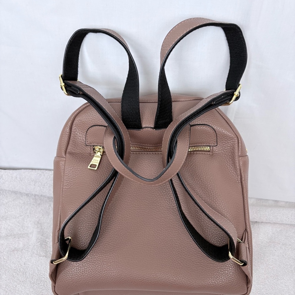 Steve Madden Faux Leather Mauve Backpack & Gold Accents Casual Women's Bag Sz M - Picture 6 of 15